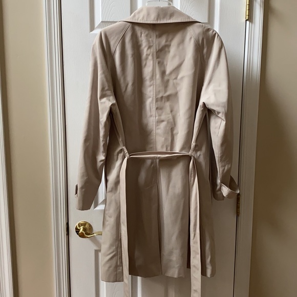 Liz Claiborne trench - Picture 6 of 6